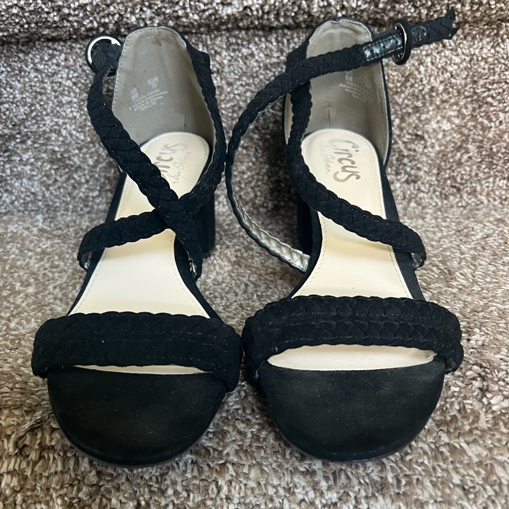 Black strappy sandals